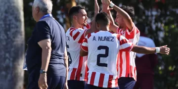 alt 1-0. Marcelo Fernández mantiene invicta a Paraguay con un gol contra Perú