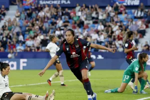 ALT La colombiana Mayra Ramírez desbanca a Walsh como el fichaje más caro del fútbol femenino