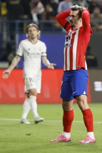 alt Alerta defensiva en el Atlético