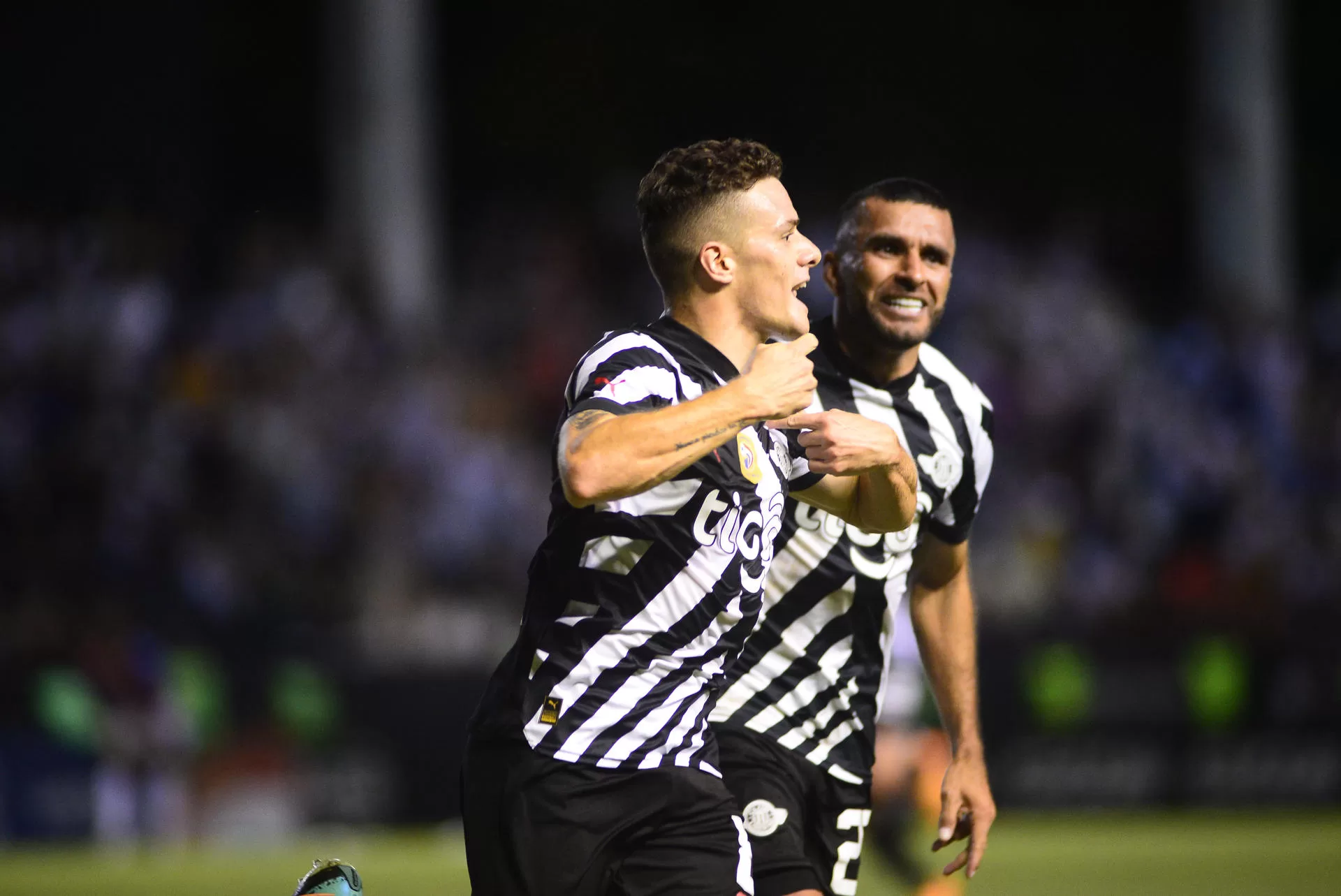 alt Libertad empata con Cerro Porteño y asegura su liderazgo del Torneo Apertura de Paraguay