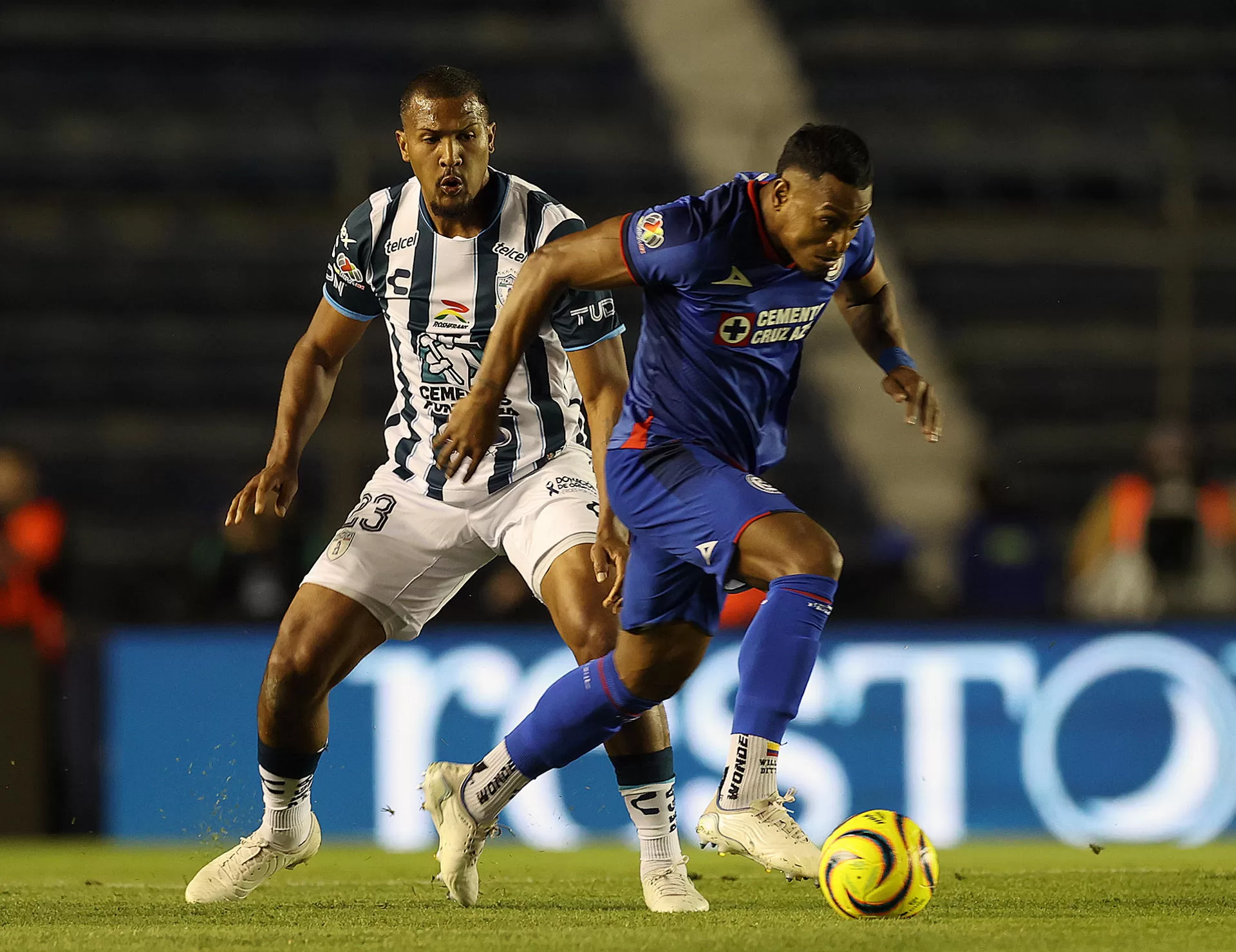 alt El Pachuca busca su pase a cuartos de finales de la mano del venezolano Salomón Rondón