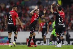 alt El peruano Santamaría dice que Atlas no ha llegado a máximo nivel con el español San José