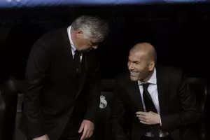 alt Ancelotti da caza a Zidane en partidos y busca sus once títulos