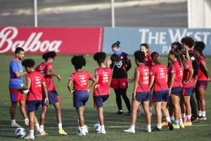 alt La selección femenina de Panamá se volverá a medir a Paraguay, ahora en un duelo amistoso