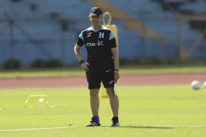 alt Reinaldo Rueda convoca a 24 jugadores para el partido amistoso de Honduras contra Islandia en Miami