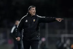 alt Tres técnicos Suraméricanos se disputan el liderato en México