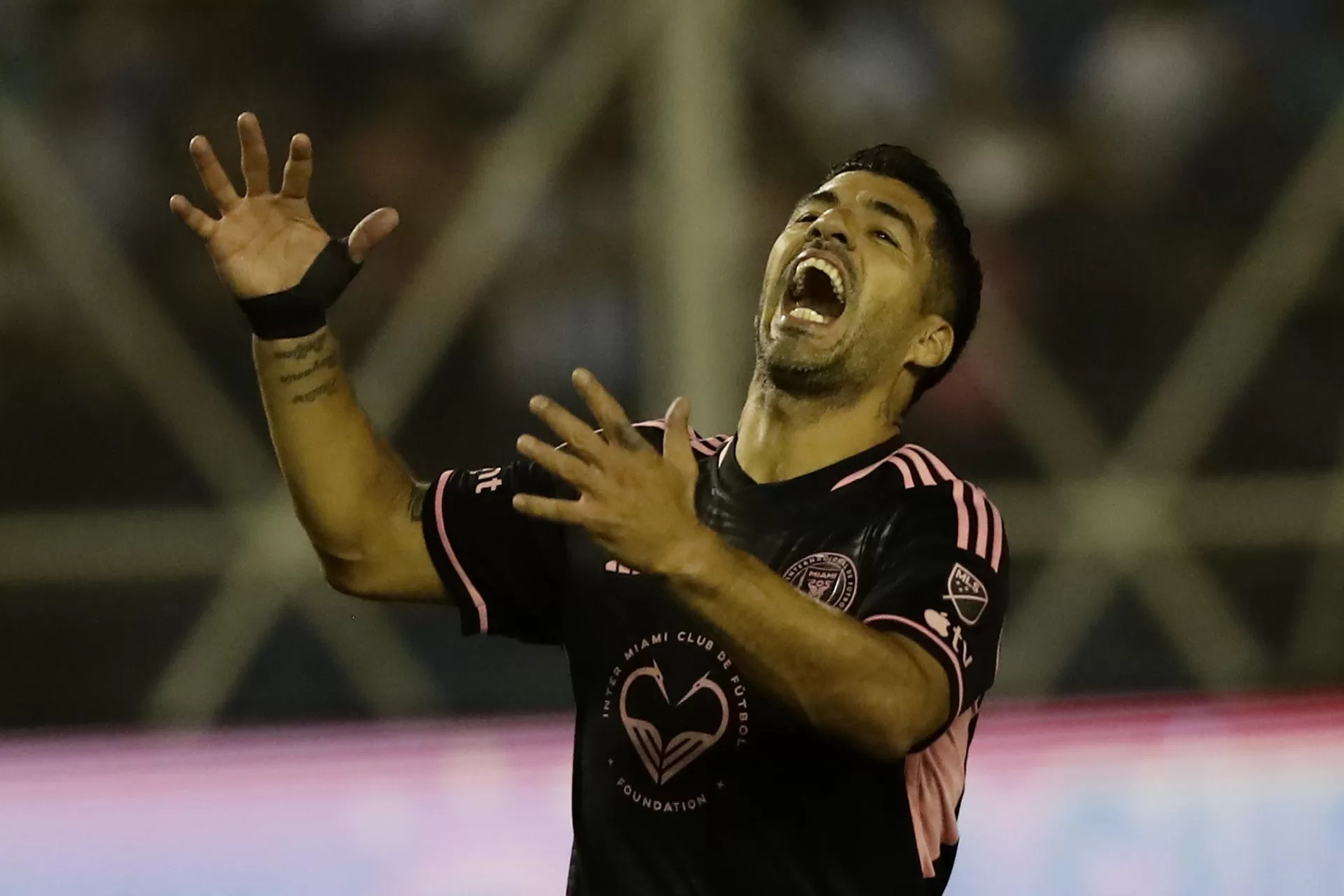 alt 0-0. El Inter Miami se queda sin gol en El Salvador en el debut de la dupla Suárez-Messi