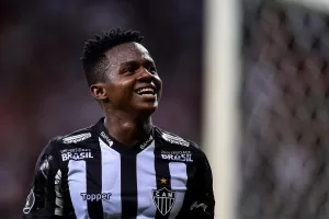 alt El Santos oficializa el fichaje del ecuatoriano Juan Cazares