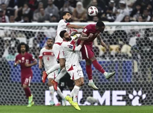 aalt 3-0. Catar inicia con triunfo la defensa de su corona