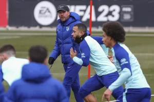 alt Simeone, sin Memphis ni Barrios a dos días del derbi