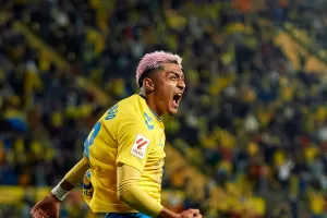 alt Mexicano Araujo y argentino Perrone, consiguen la salvación en España