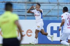 alt Marathón aplasta 7-0 al Vida y recupera el liderato del torneo Clausura de fútbol en Honduras