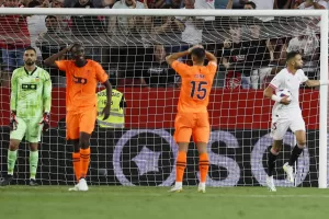 alt La reacción del Valencia frente a la mejoría del Sevilla