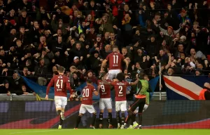 alt 4-1. Ayhan amarga al Galatasaray; el Sparta, a octavos