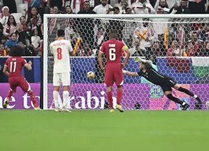 alt 1-3. El 'mago' Afif, triplete de penalti, revalida el título para Catar de Márquez