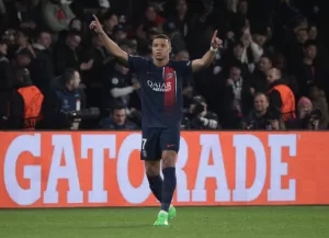 alt 2-0 La Real dispara sin pólvora, el PSG tira a matar