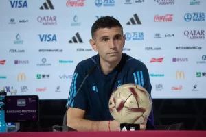 alt 'Dibu' Martínez señala que le falta ganar los Juegos Olímpicos con Argentina