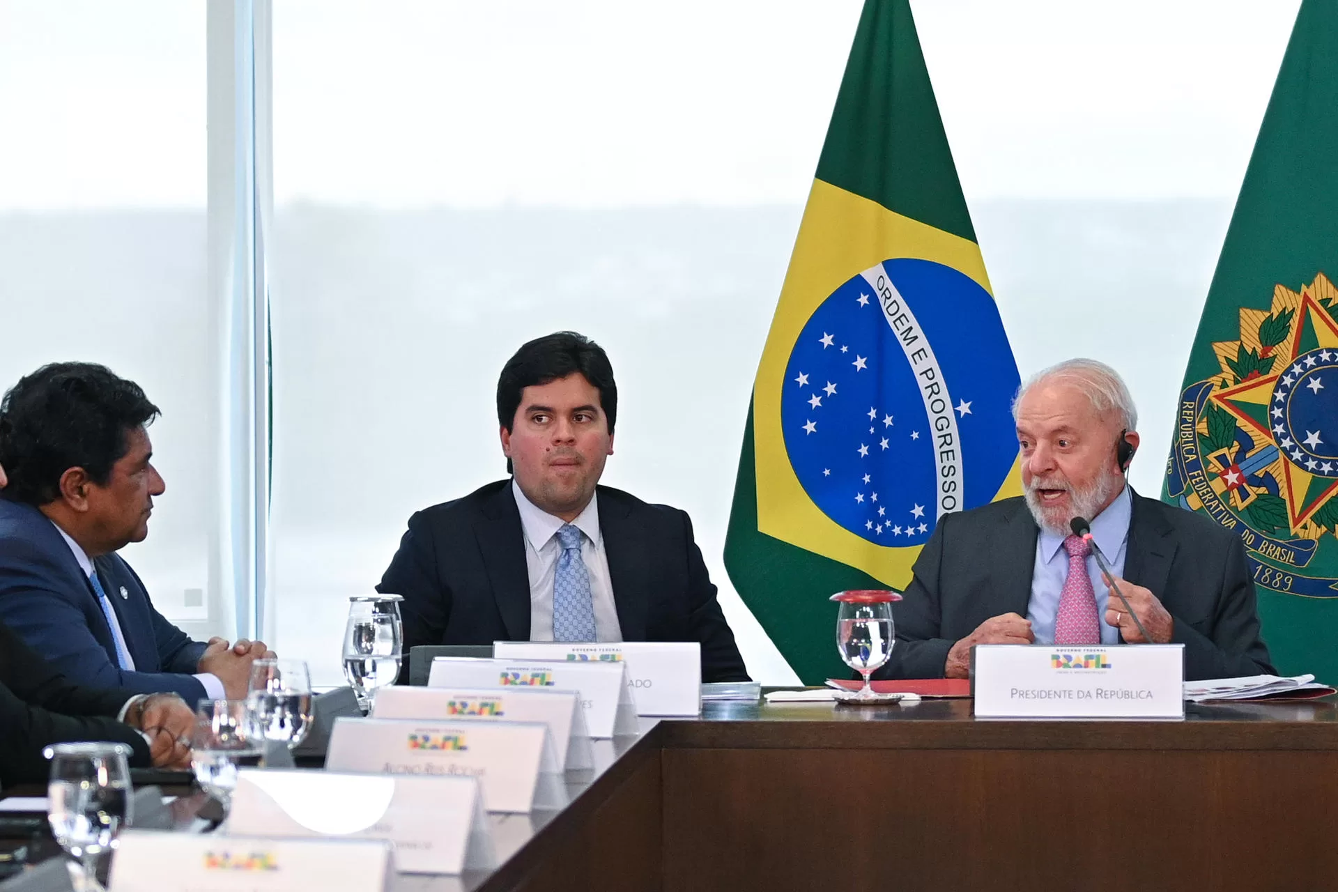 rss-efed552a976f4c2375c0b49bd20f5900cc0bc7e0adfw-jpg Lula recibe a la FIFA y afirma que Brasil está capacitado para albergar el Mundial de 2027