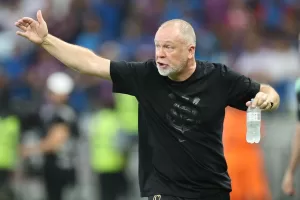 alt El Corinthians despide al técnico Mano Menezes tras el mal arranque de temporada