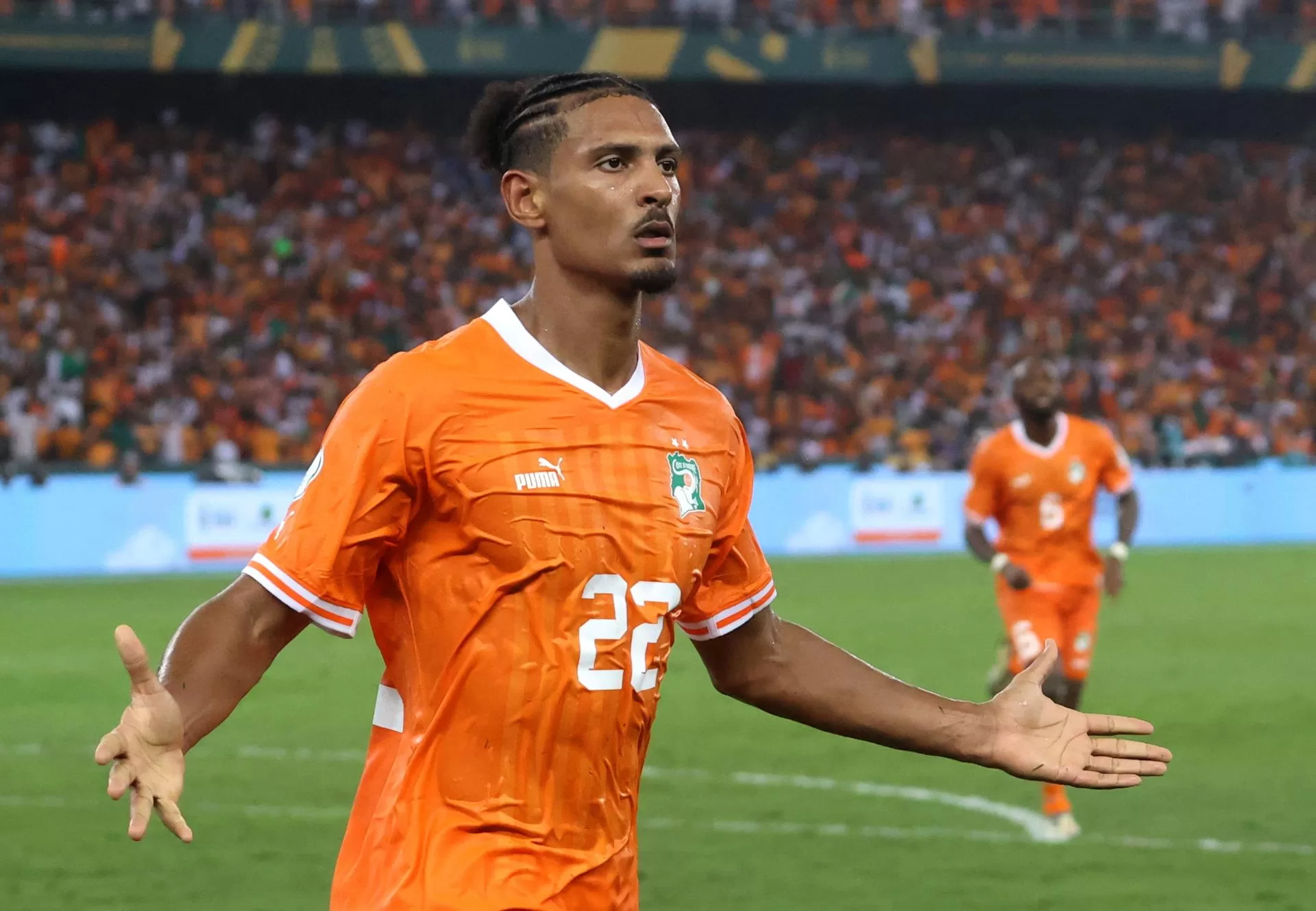 alt Sébastien Haller, héroe nacional en Costa de Marfil tras ganar la batalla al cáncer