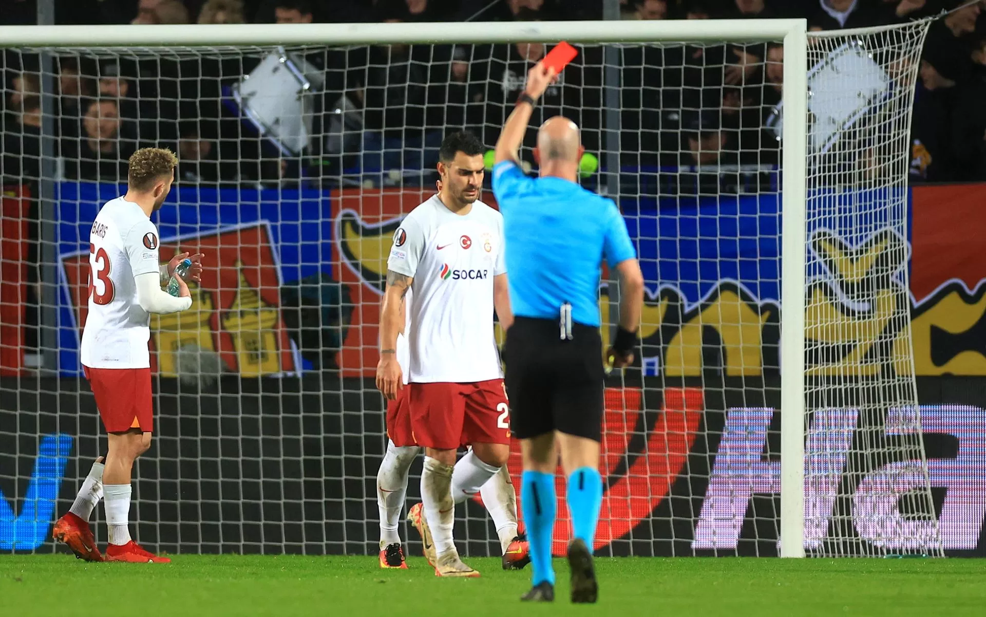 EFE/EPA/MARTIN DIVISEK 