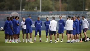 alt Kylian Mbappé anunció su partida a sus compañeros en el entrenamiento de este viernes
