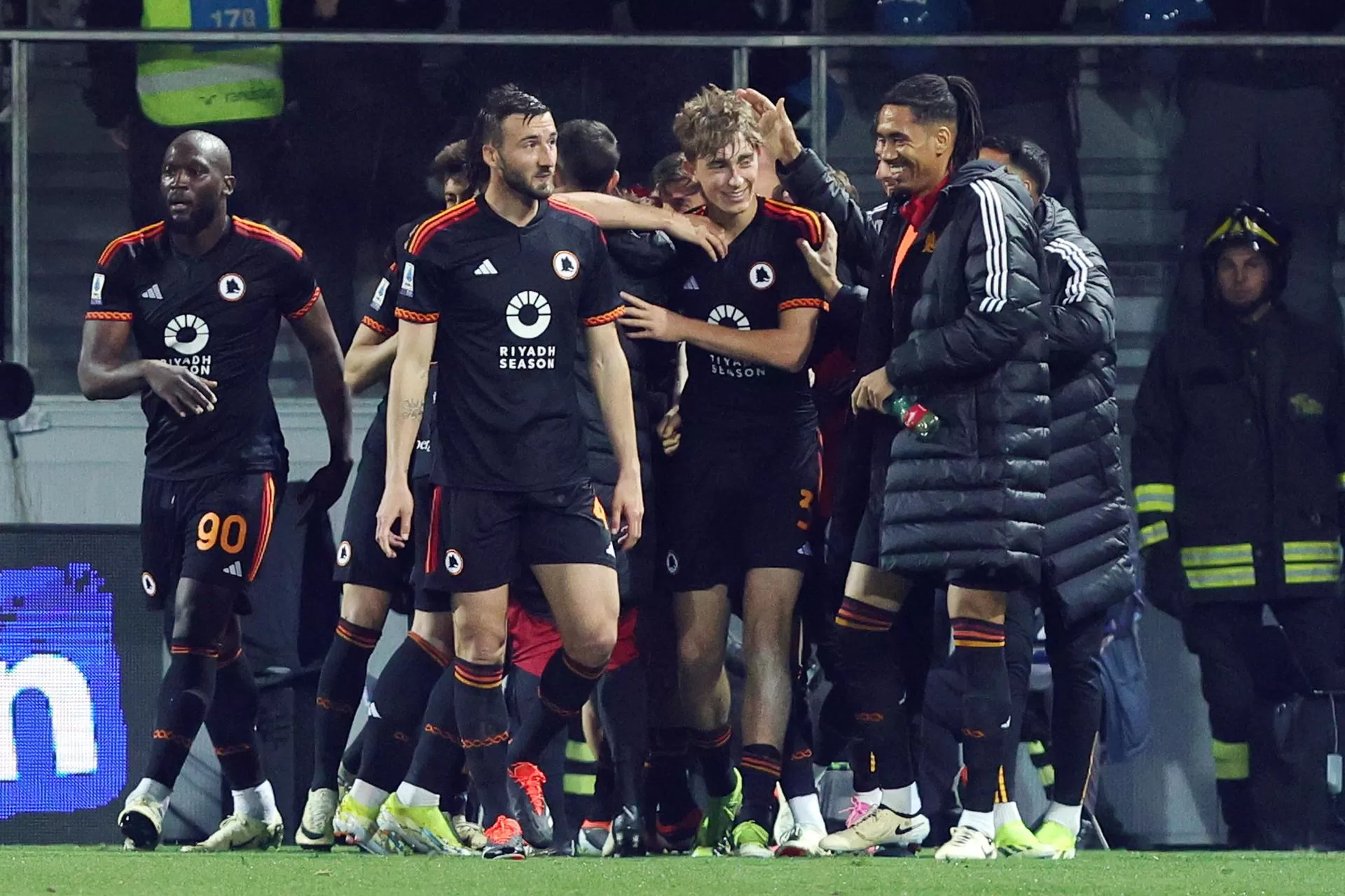 0-3. Huijsen, el «español» que marca, celebra como Cristiano; y acerca al Roma a Champions