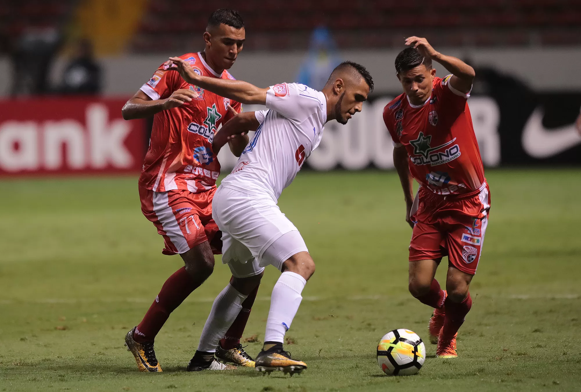 alt Jugadores de Mexico, Panamá y El Salvador, coleros en la LigaPromerica