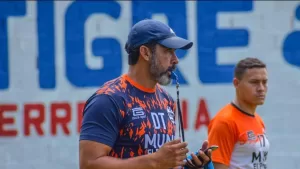 alt Entrenadores mexicano y argentino, los mejores extranjeros en Guatemala