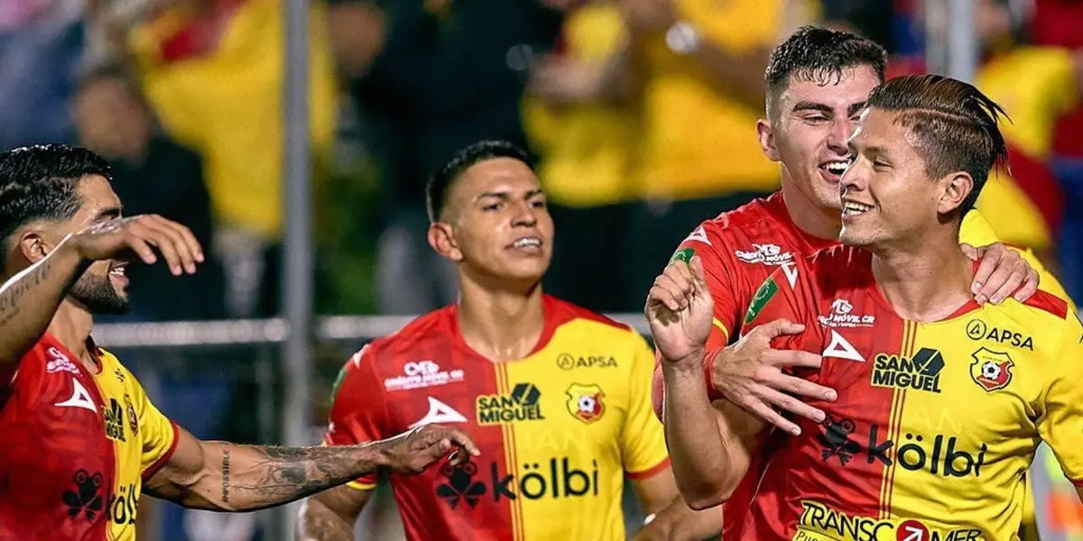 alt 2-0. Herediano vence a Robinhood y se acerca a los cuartos de final de la Copa de Concacaf