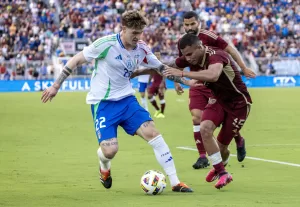 alt 2-1. Retegui deja sin premio a la Vinotinto