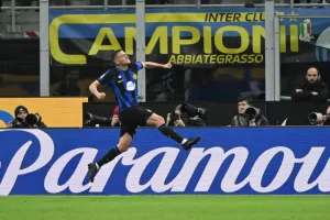 ALT El Inter empieza la cuenta atrás: podría ganar el 'Scudetto' ante el Milan