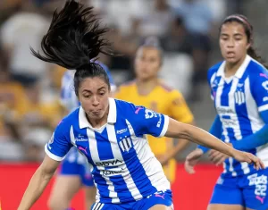 alt Las Rayadas de Monterrey vencen a las Tuzas de Pachuca y se acercan a la final en México