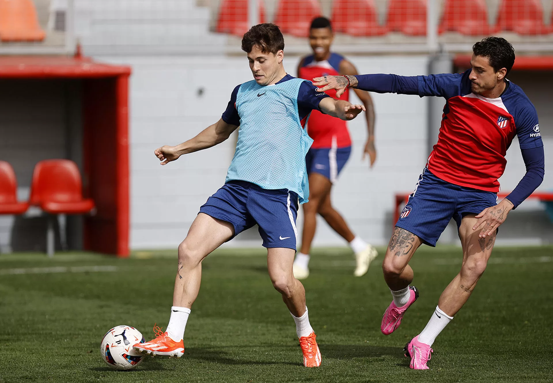 El uruguayo Giménez ultima su recuperación