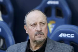 alt El Celta anuncia la destitución de Rafa Benítez