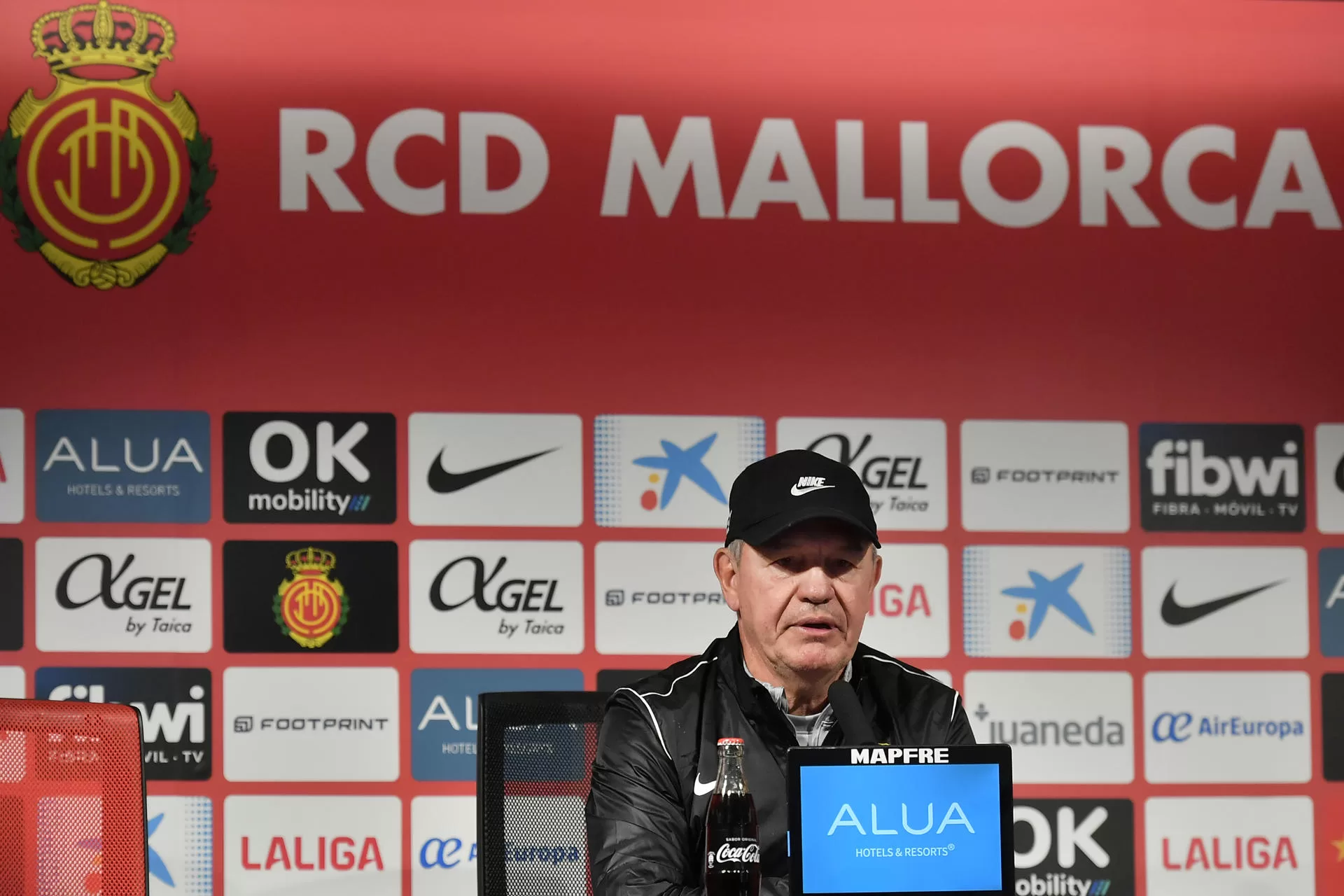 Aguirre, en la rueda de prensa.- EFE/ Miquel A. Borràs 