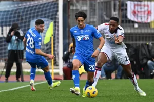 ALT 0-1. Yerri Mina lidera la resistencia del Cagliari