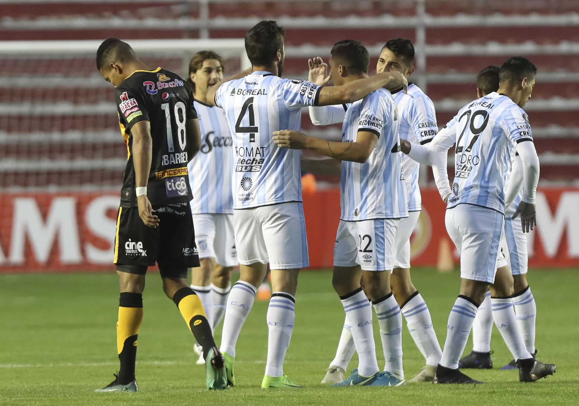 alt Atlético Tucumán goleó a Defensores y tuvo un estreno feliz en la Copa Argentina