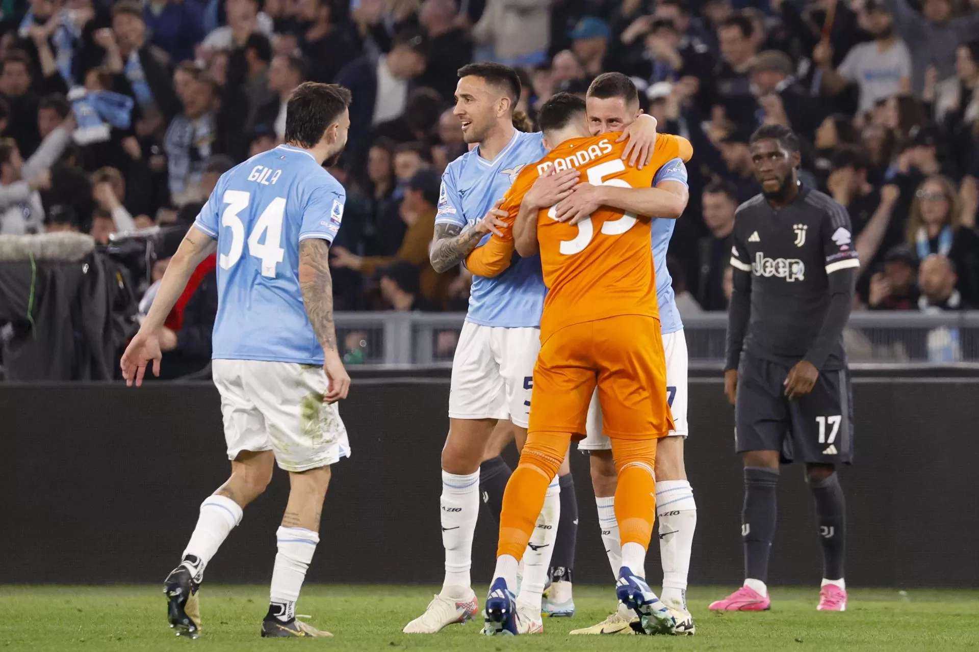 1-0. Marusic asoma la cabeza entre la mediocridad