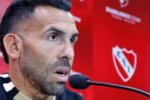 alt Deportivo Riestra golpea a Independiente en el inicio de la jornada 11 del fútbol en Argentina