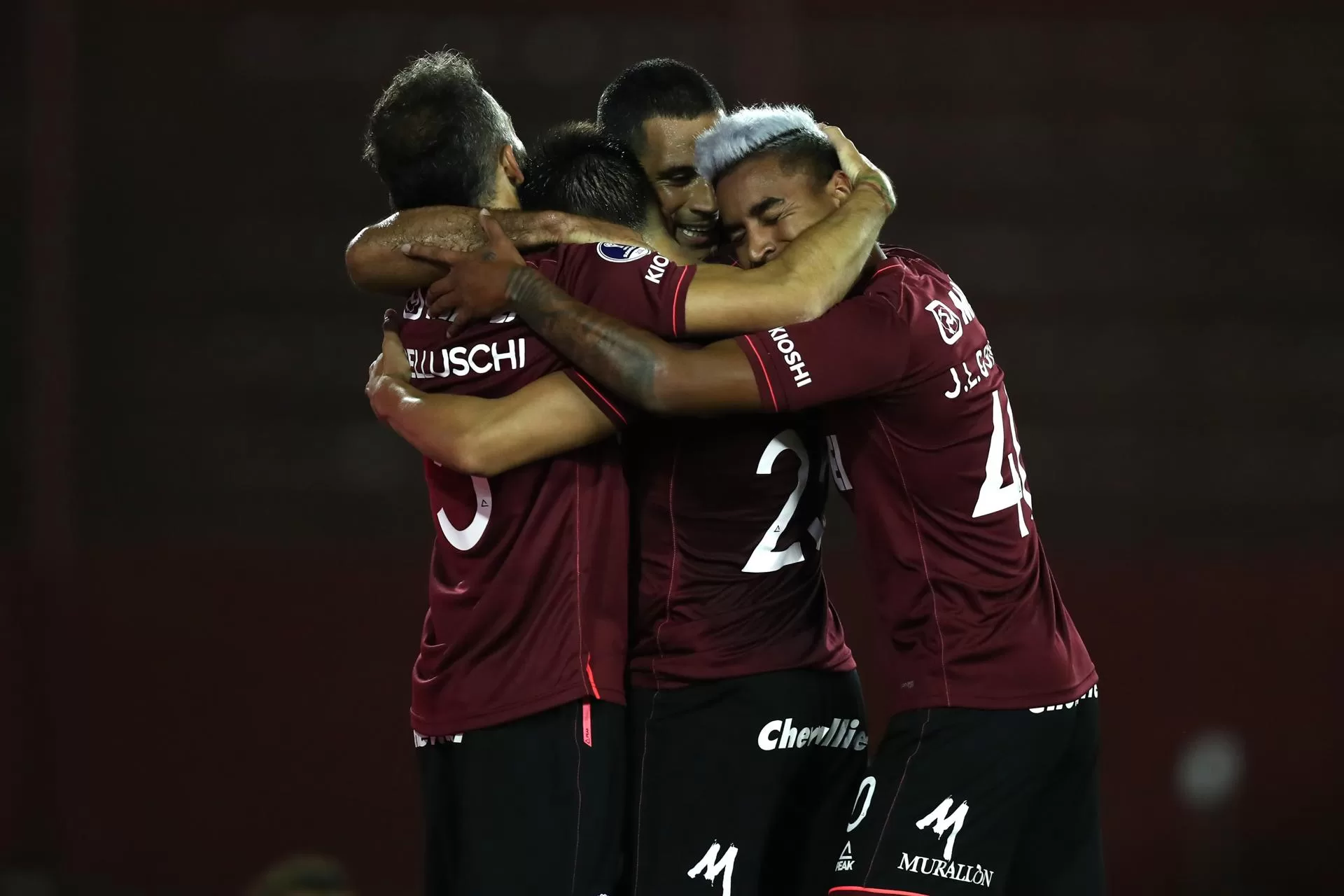 Lanús derrota a Belgrano y escolta a Godoy Cruz en la punta del grupo B del fútbol en Argentina