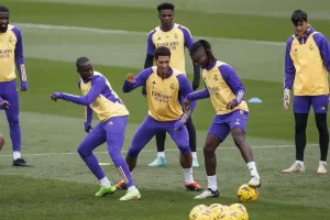 alt El uruguayo Valverde y Bellingham se incorporan al grupo