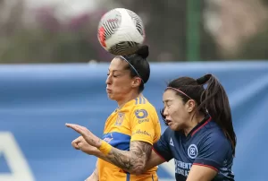 ALT Las campeonas Tigres de Jenni Hermoso defienden marca perfecta ante el Querétaro