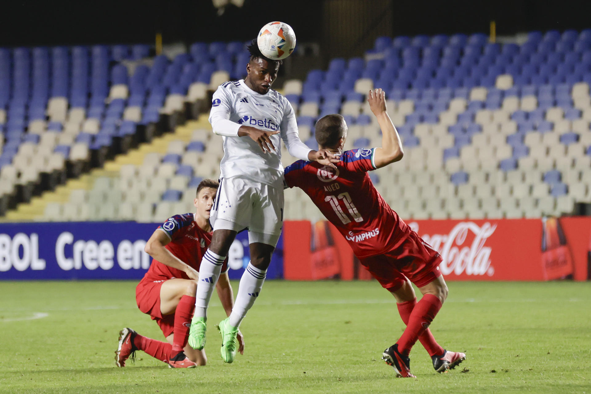 rss-efe0ecac0d2d4410de842ba3bcb5d49a49e0a192d61w Cruzeiro empata sin goles con La Calera y ponen suspenso en el grupo B de la Sudamericana