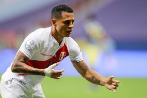 alt El peruano Yoshimar Yotún sufre lesión en ligamentos de la rodilla izquierda