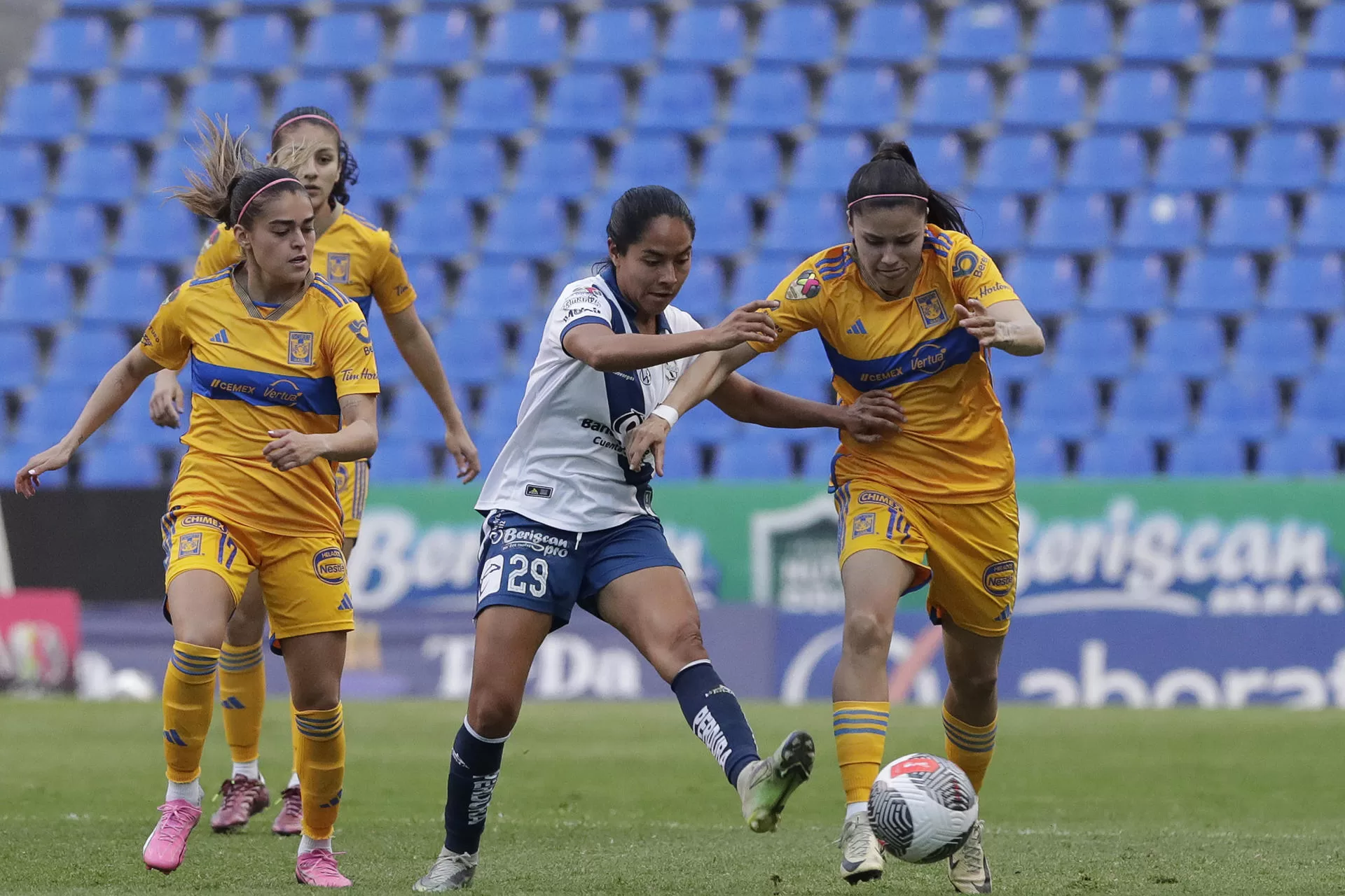 El campeón Tigres recibe al América, en duelo de españoles en el fútbol femenino de México