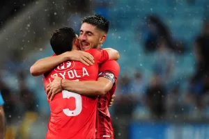 alt 0-2. Huachipato vence a Gremio, es nuevo líder y deja últimos a los brasileños sin puntos