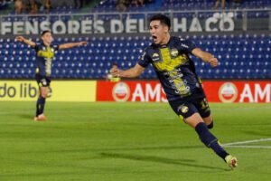 alt 2-0. Trinidense logra su primera victoria ante Potosí y se impulsa en el Grupo D de la Sudamericana