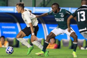 alt Sporting Cristal gana al Cusco y se mantiene en el liderato del Apertura peruano