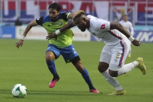 alt Olancho quiere acabar el invicto de 45 partidos del Olimpia del argentino Pedro Troglio